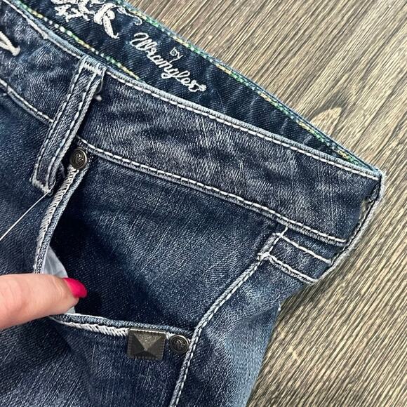 Rock 47 by Wrangler Flared Jeans Ultra Low Rise Distressed Stud Blue Size 7x34 - Picture 3 of 12